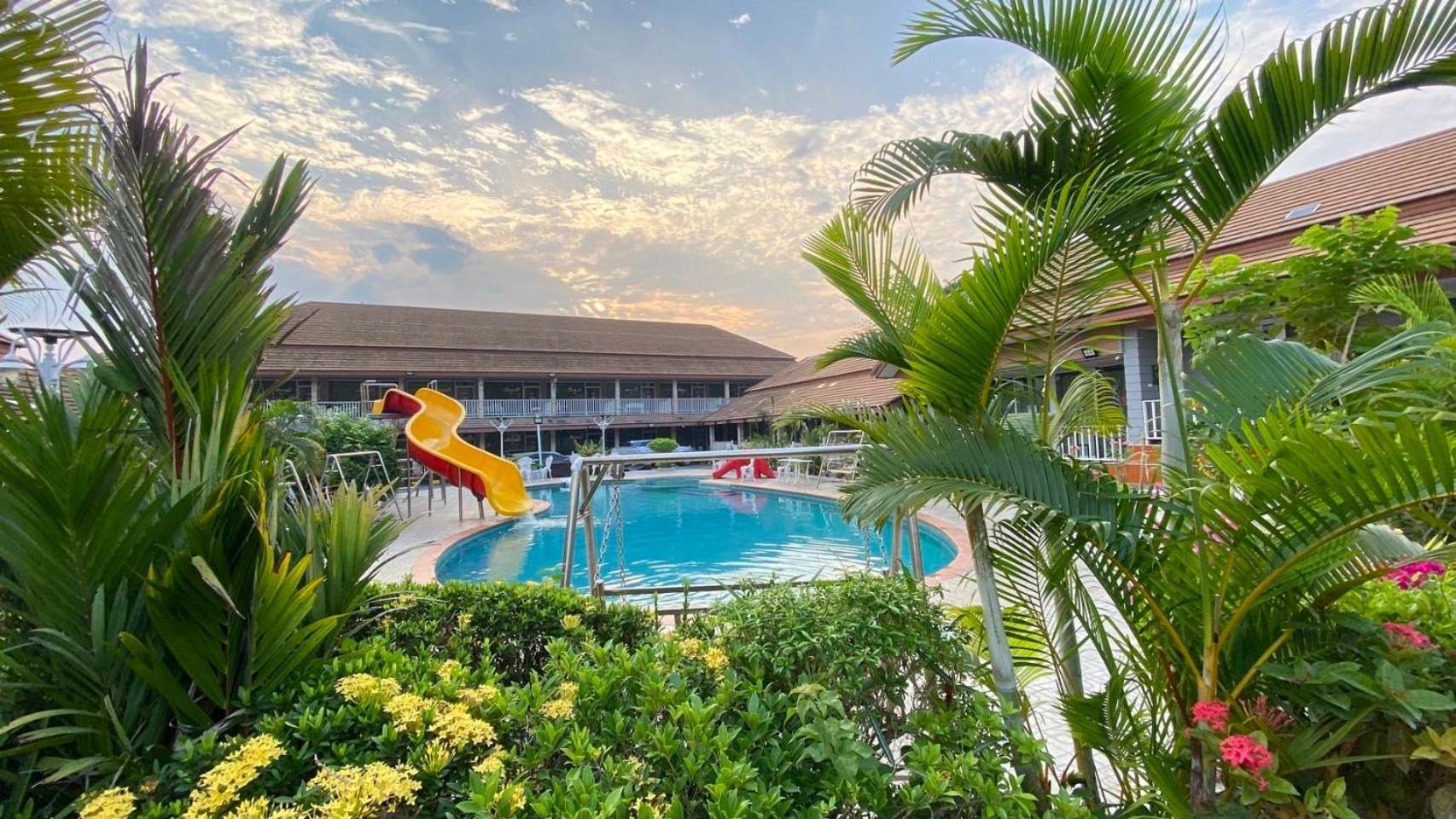 Baan Dara Resort 사라 부리 외부 사진